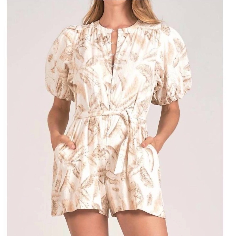 Elan Tropical‎ Leaf Print Puff Sleeve Romper Tan Cream Small NWT